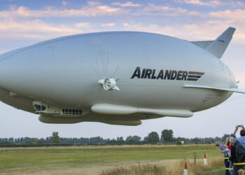 Airlander 10