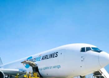 SpaceBee Airlines 767-200BDSF